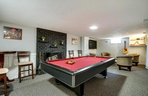 Richfield House | Inviting Minneapolis Vacation Rental with Game Room!