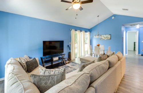 Ocklawaha House | Inviting Ocklawaha Home with Porch Ideal Location!