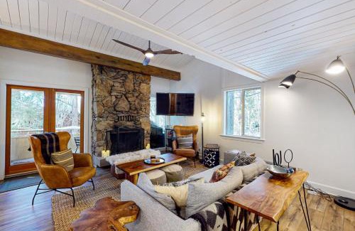 Incline Village Apartment | Inviting Tahoe Escape
