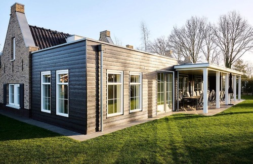 Voorthuizen Villa | Inviting Villa in Voorthuizen With Garden