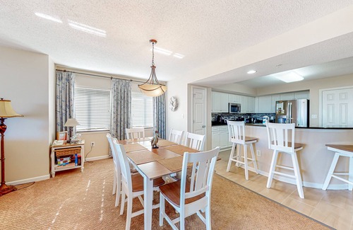 North Myrtle Beach Condo | Inviting waterfront condo with pool, hot tub, golf, balcony, & W/D