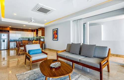 Mismaloya Condo | Inviting waterfront condo with amazing pool, balcony & W/D