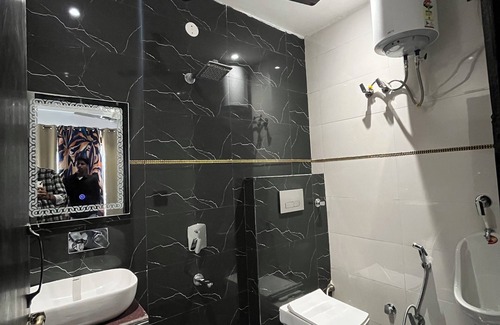 Karnal Hotel | INVOGUE INN