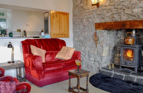 Llandudno House | Iola Cottage