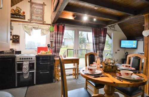 Dallavich House | Iona Lodge