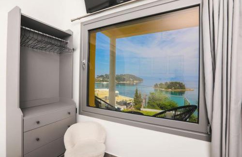 Perama House | Ionian Odyssey, Mouse Island Escape