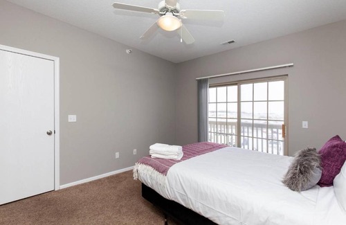 Ames Apartment | Iowa State University Retreat + Pool