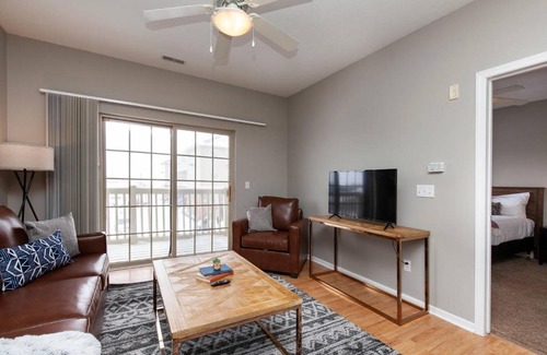 Ames Apartment | Iowa State University Retreat + Pool