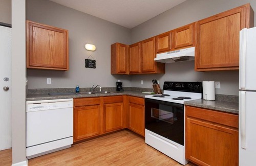 Ames Apartment | Iowa State University Retreat + Pool