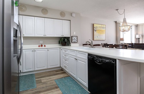 Fort Walton Beach Condo | IP 500: BEACHFRONT 3BDRM 3 BATH W BEACH SERVICE! SAT AUG 16-23, 30-6 DISCOUNT!