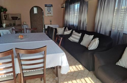 Montclair House | Iqhayiya Guest House