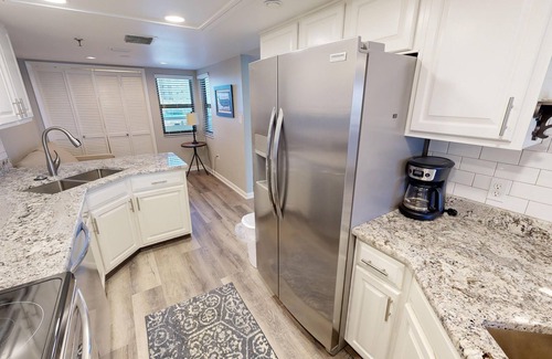 Holiday Isle Condo | IR 212 is a 2 BR Gulf view with Washer Dryer over 1300 sf Condo is for sale.
