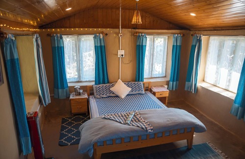 Palampur House | Ira's Hideaway "Mud and Bamboo House overlooking Palampur'