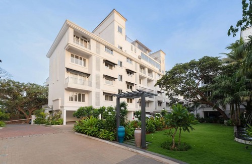 Marra Apartment | Irene Altezza by Hireavilla -2br w Pool in Pilerne