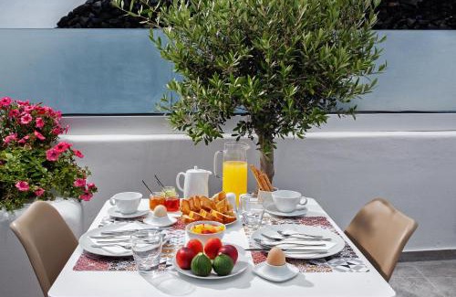 Fira Bed & Breakfast | Irene City Villas