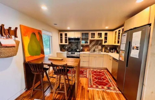 Folly Beach Apartment | Irie on Erie B