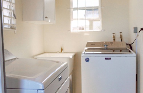 Florence Hall Village House | Irie Paradise Getaway Brand New Gated Community