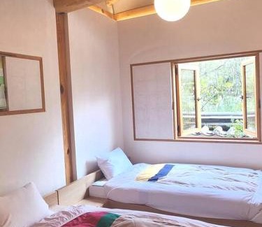 Jingwan-dong House | IRIRU Luxury Hanok Stay - Eunpyung Hanok village