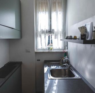 Vanchiglietta Apartment | Iris 128: il terrazzino sul giardino
