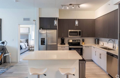 Greenacres Apartment | 'Iris' at Aviara Green - Modern Apartment & Pool