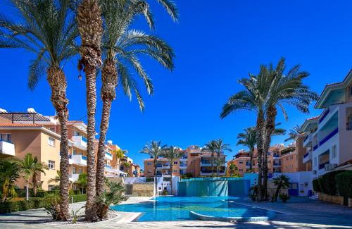 Universal Apartment | Iris Bloom Holiday Apartment