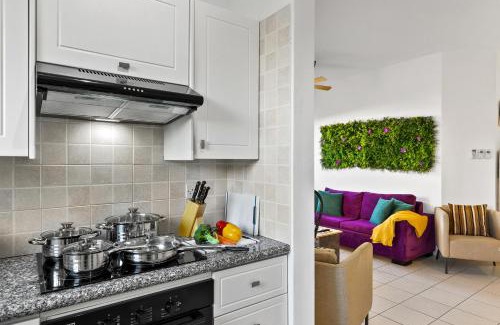 Universal Apartment | Iris Bloom Holiday Apartment