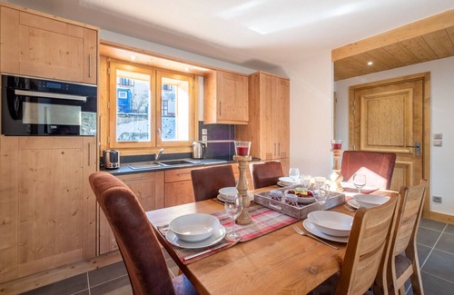 Les Houches Apartment | IRIS. Chamonix Holidays. Style. Ski Les Houches
