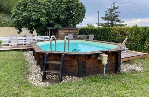 Viviers House | Iris