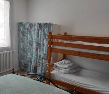 Orcival Apartment | Iris, Gîte Saint Antoine, Orcival, entre Sancy et Volcans d'Auvergne