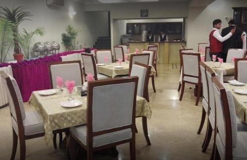 Sahiwal Hotel | Iris Hotel Sahiwal