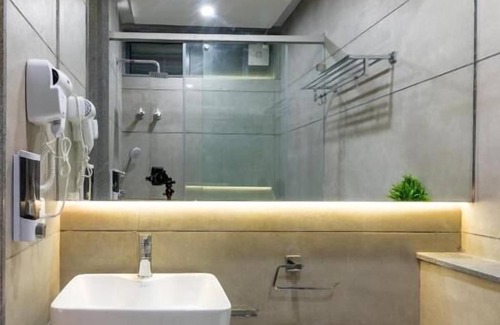 Panduranga Nagar Hotel | Iris Suites