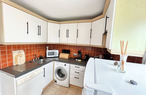 Youghal Villa | Irish Sea Whispers Villa - My Charming Costal Retreat in the heart of Youghal