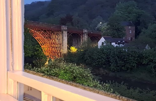 Coalbrookdale Apartment | Ironbridge View Townhouse