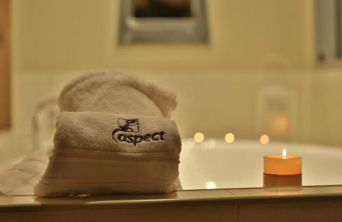 Halls Gap Apartment | Ironstone Romantic Couples Retreat