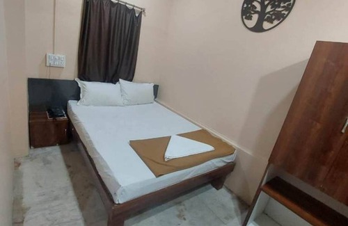 Nizamabad Hotel | iROOMZ City Lite Lodge