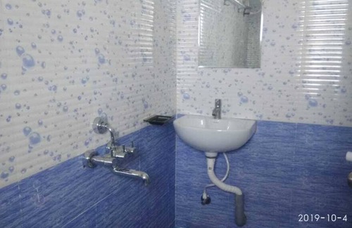 Kurnool Hotel | iROOMZ Partha Grand