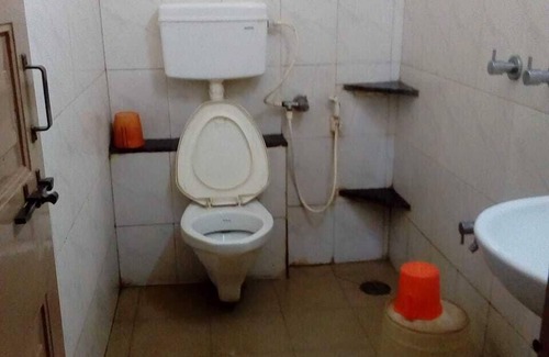 Hubli Hotel | iROOMZ Samrat Ashok