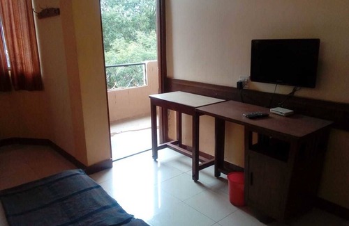 Hubli Hotel | iROOMZ Samrat Ashok