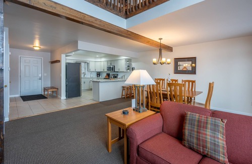 Lake Placid Condo | Iroquois Lodge u8 - Mountain View/Walk to Main st.