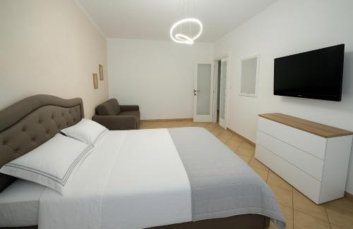 Prenestino-Labicano Apartment | Irpinia 19 Guest House