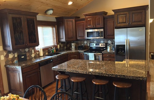 Duck Creek Village Cabin | Irresistible Luxury Cabin Neighboring Zion Natl Park and Bryce Canyon