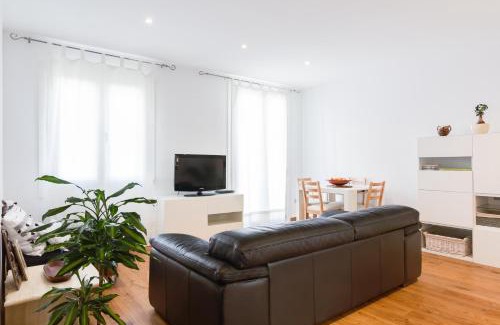 Old Town Apartment | iruzul