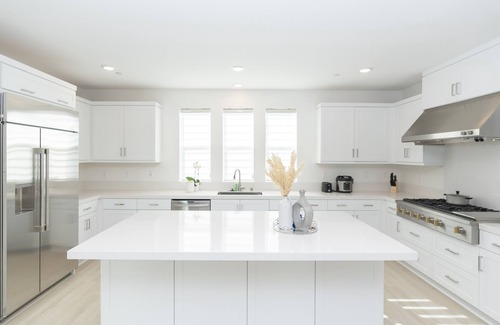 Irvine House | Irvine Great Park Brand New Vacation Home