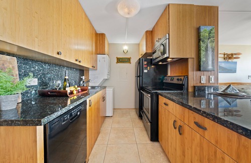 Maalaea Condo | IS 210 OceanFront Condo w Expansive Ocean Views Pool AC