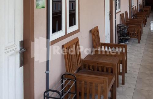 Kudus Hotel | Isa Homestay Kudus Mitra Reddoorz