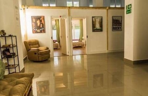 Villaverde Apartment | Isabel Guest House Room 3
