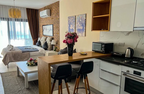 Gastria Apartment | Isabella Pool Apartments
