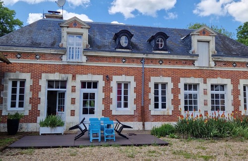 Lunay House | Isabelle's gîte in the Domaine du Château de la Mézière