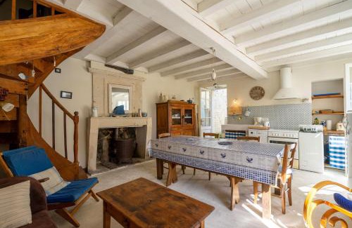 Mortagne-sur-Gironde House | Isatis