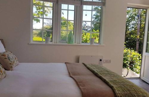 Trearddur Bay House | ISCRAIG BACH-COSY 2 BED APARTMENT-CLOSE TO BEACH